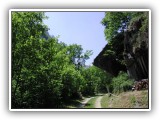 Idyllische Wander-
wege führen ....	